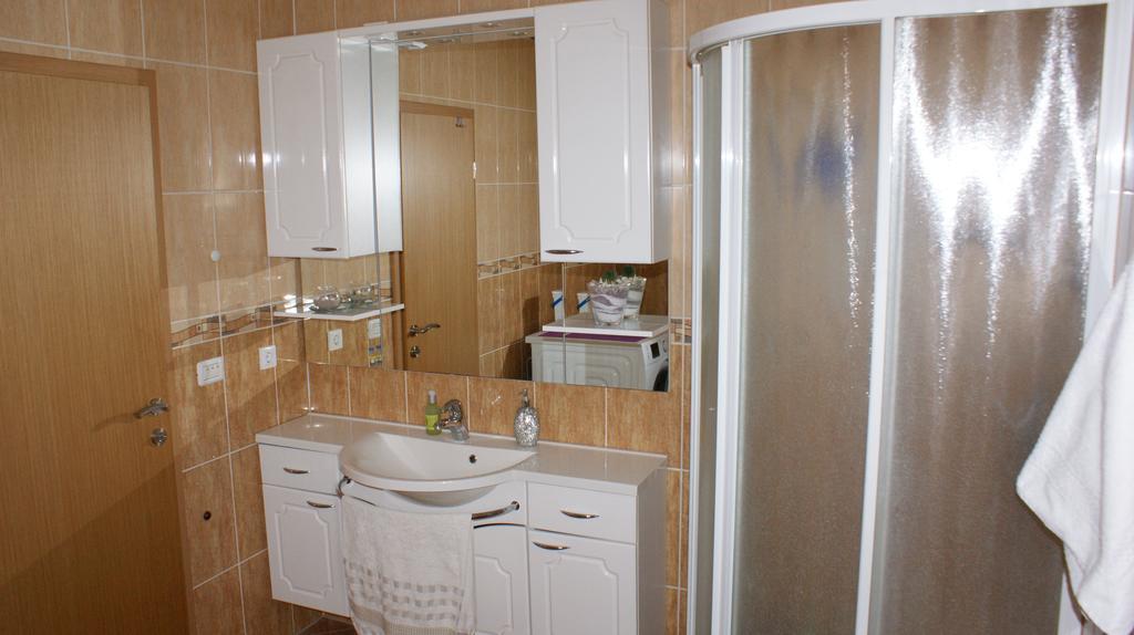 Nika Apartament *